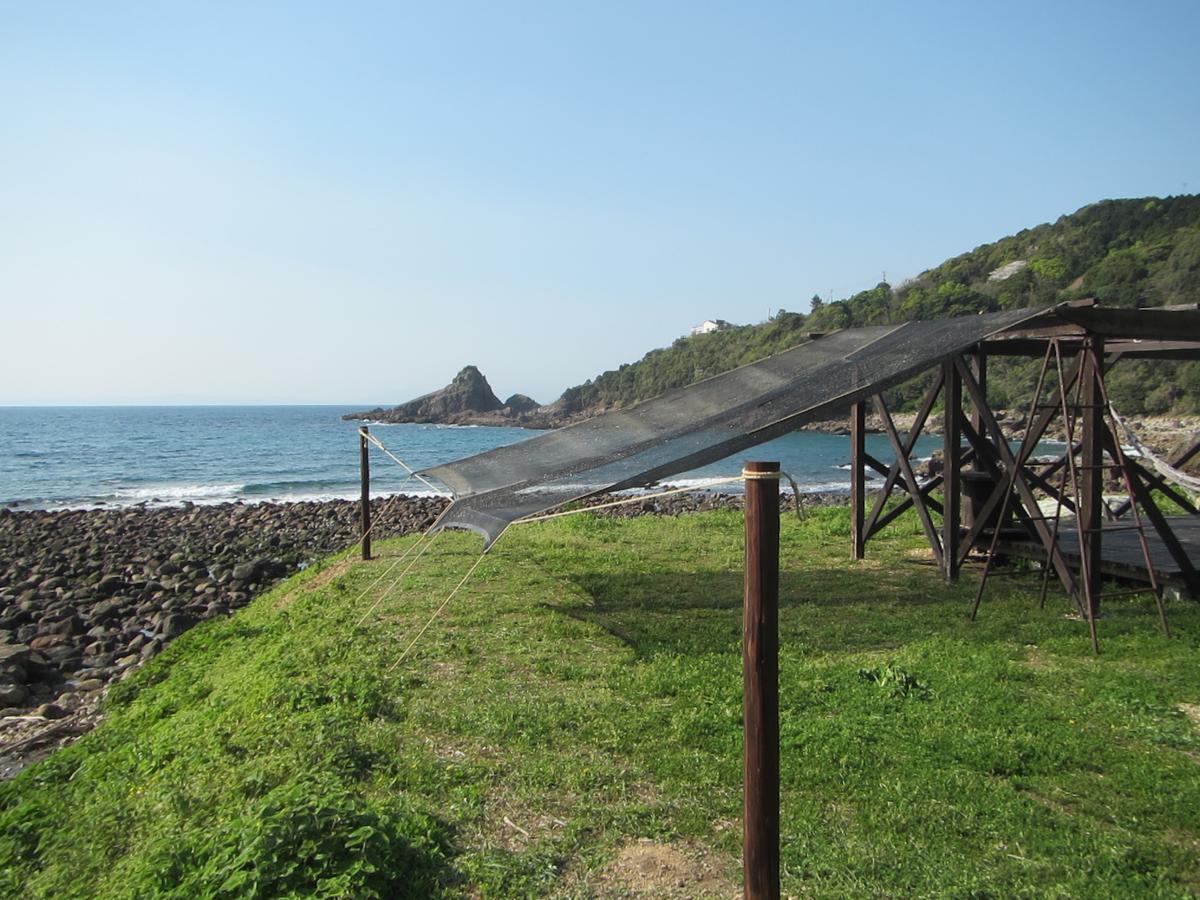Amakusa West Coast Backpackers Fu-Raibou Hostel Buitenkant foto